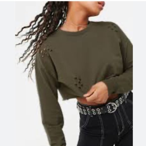 ☀️ 3/$15 Forever 21 Distressed Boxy Crop Long Sleeve Sweater Tan - Picture 1 of 7